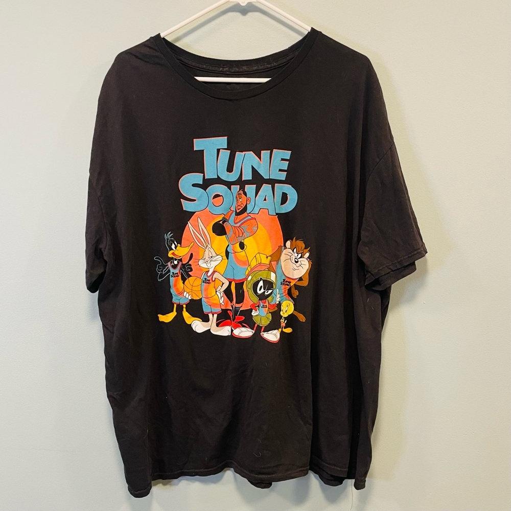 Space Jam shirt! Tune squad LeBron James T-shirt men’s size 3 XL